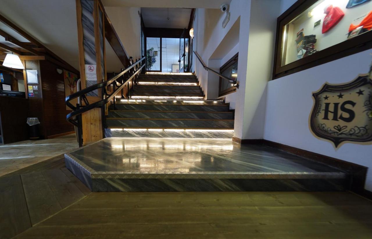 Hotel Lo Stambecco Breuil-Cervinia Kültér fotó