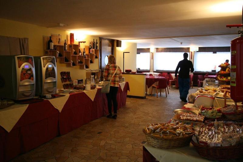 Hotel Lo Stambecco Breuil-Cervinia Kültér fotó
