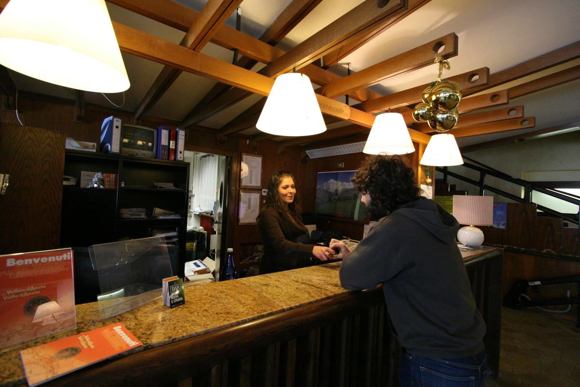 Hotel Lo Stambecco Breuil-Cervinia Kültér fotó