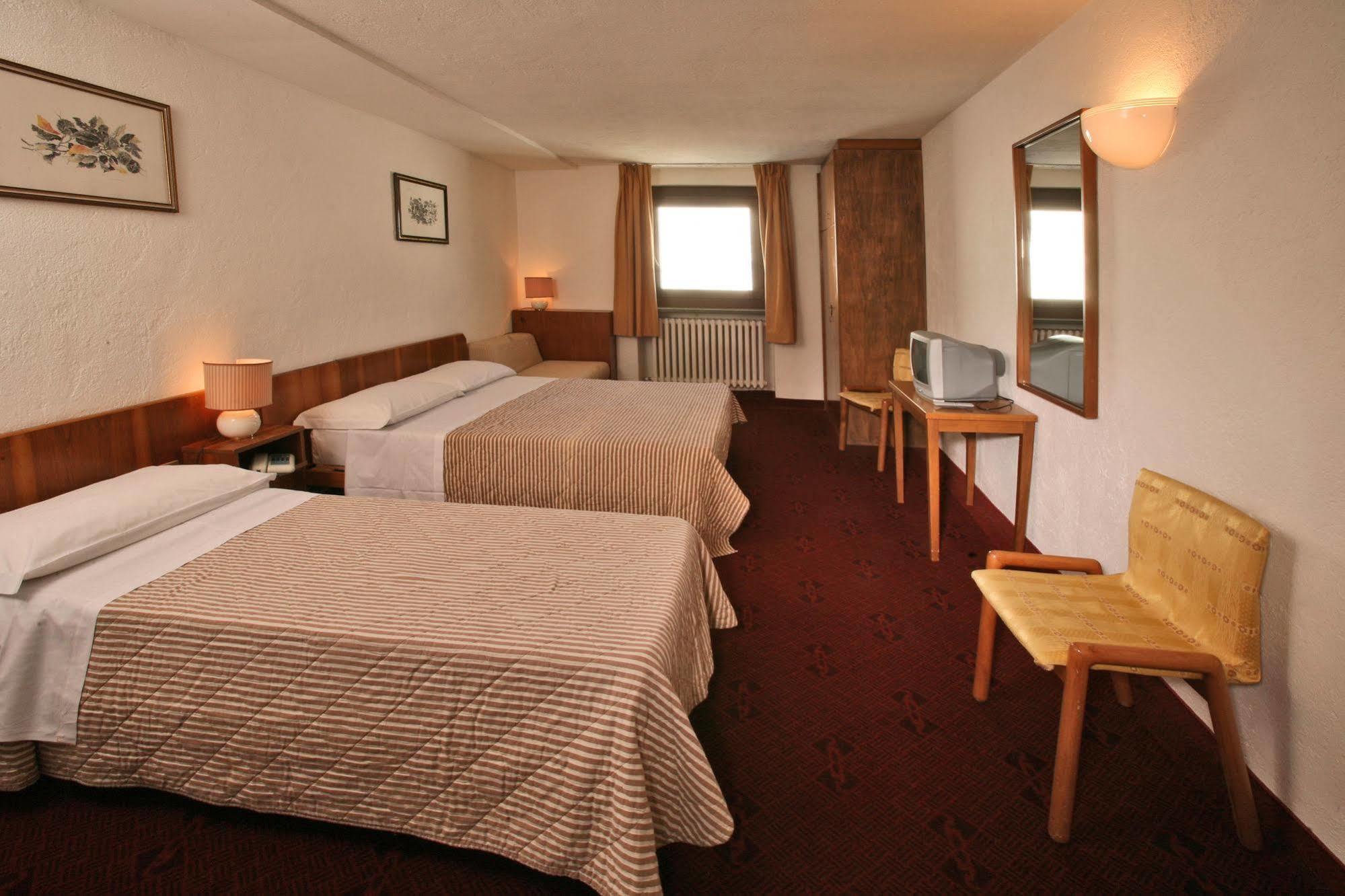 Hotel Lo Stambecco Breuil-Cervinia Kültér fotó