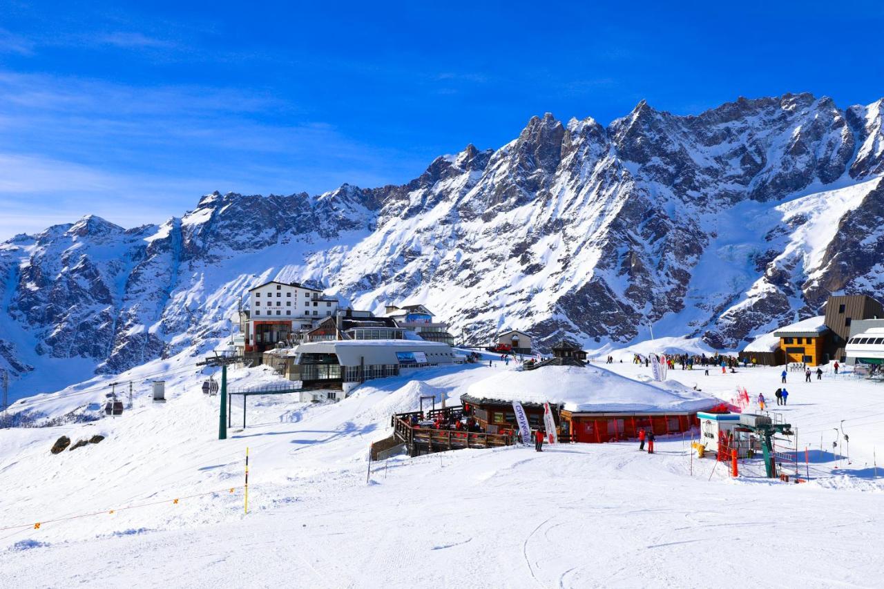 Hotel Lo Stambecco Breuil-Cervinia Kültér fotó